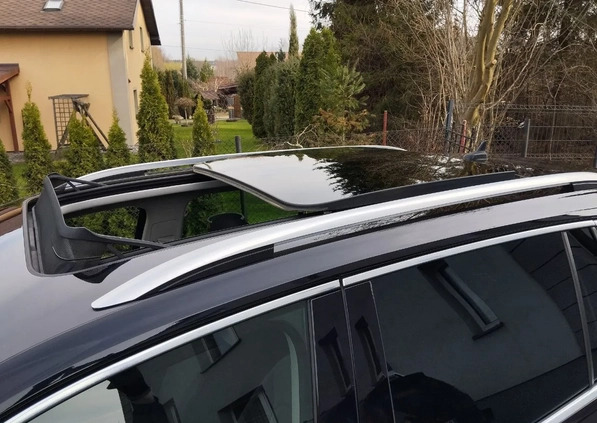Volkswagen Tiguan cena 123899 przebieg: 138181, rok produkcji 2019 z Barcin małe 277